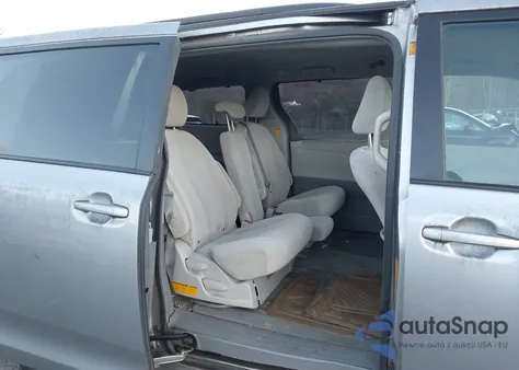 2011 Toyota Sienna Le V6 from USA, damaged, VIN 5TDKK3DC5BS045721